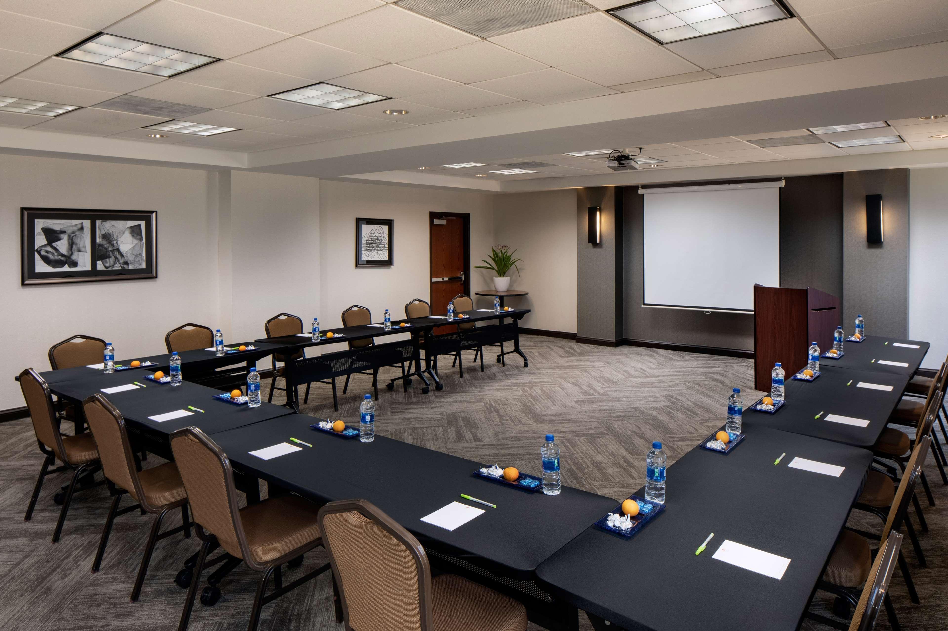 Hyatt Place Atlanta North Point Mall