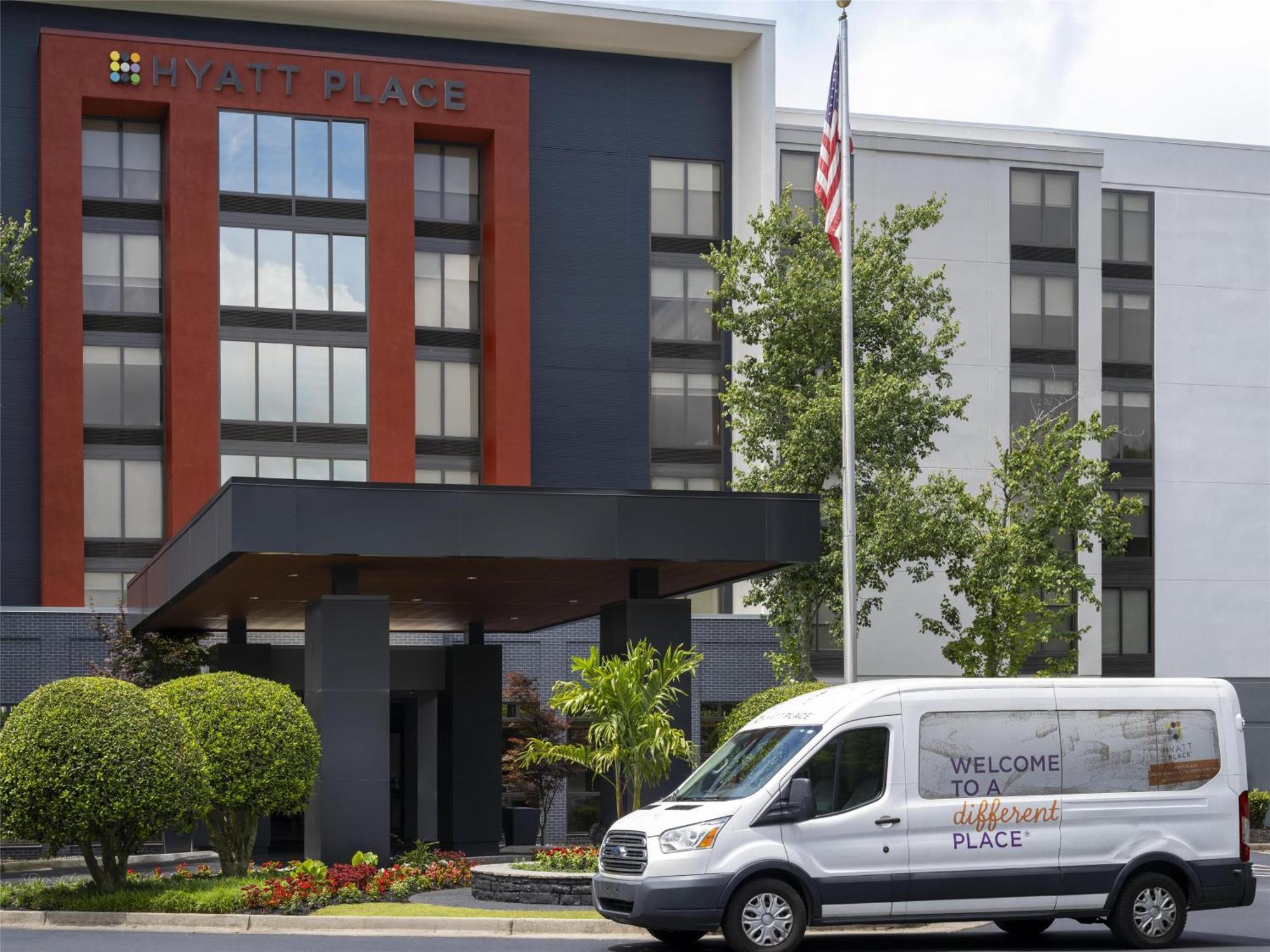 Hyatt Place Atlanta North Point Mall 3*