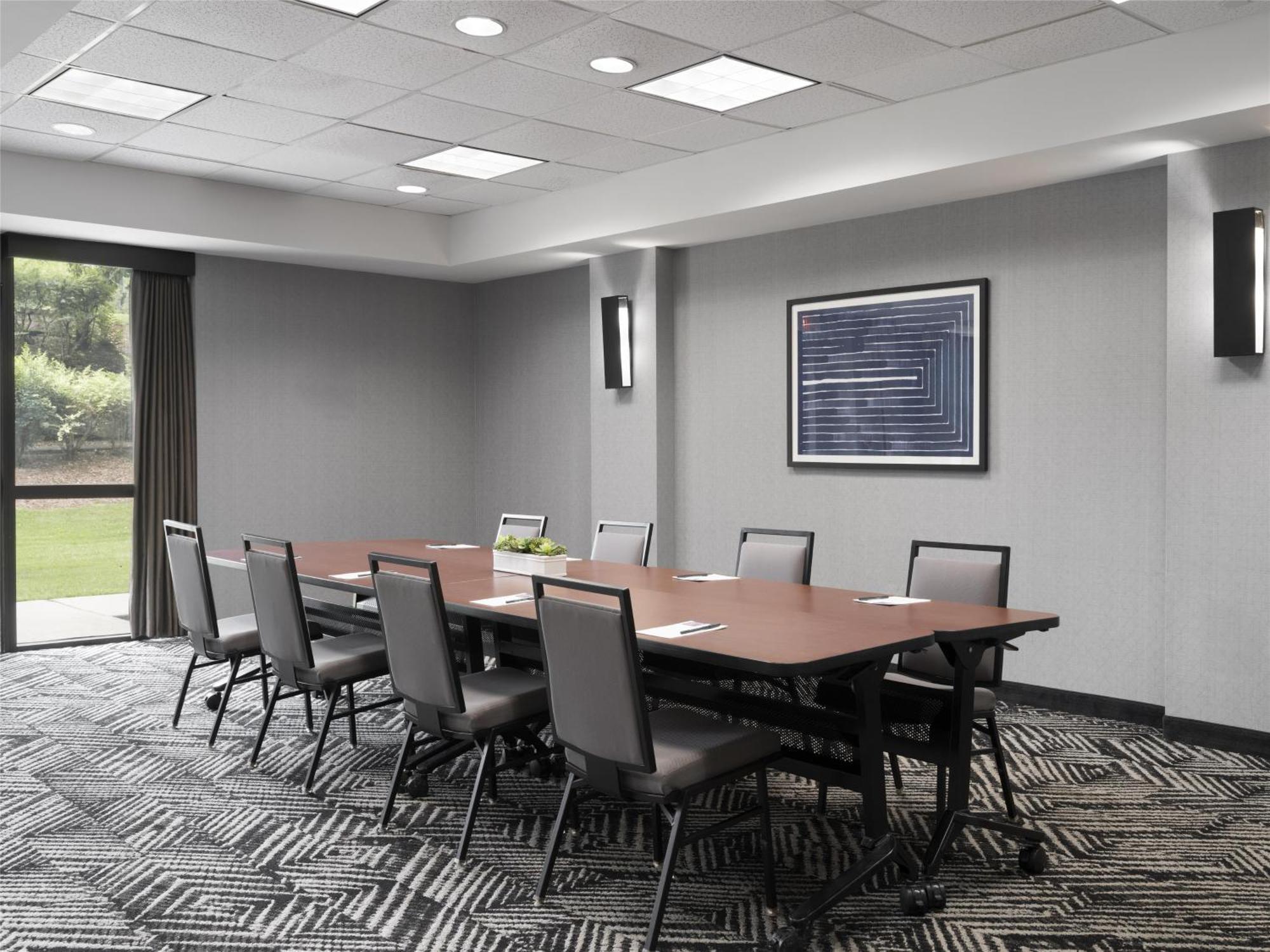 Hotel Hyatt Place Atlanta North Point Mall 3*